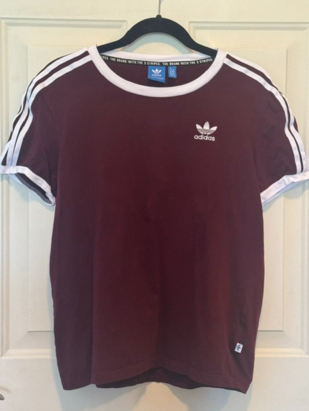 Adidas 3 Stripes Burgundy T-shirt sz S